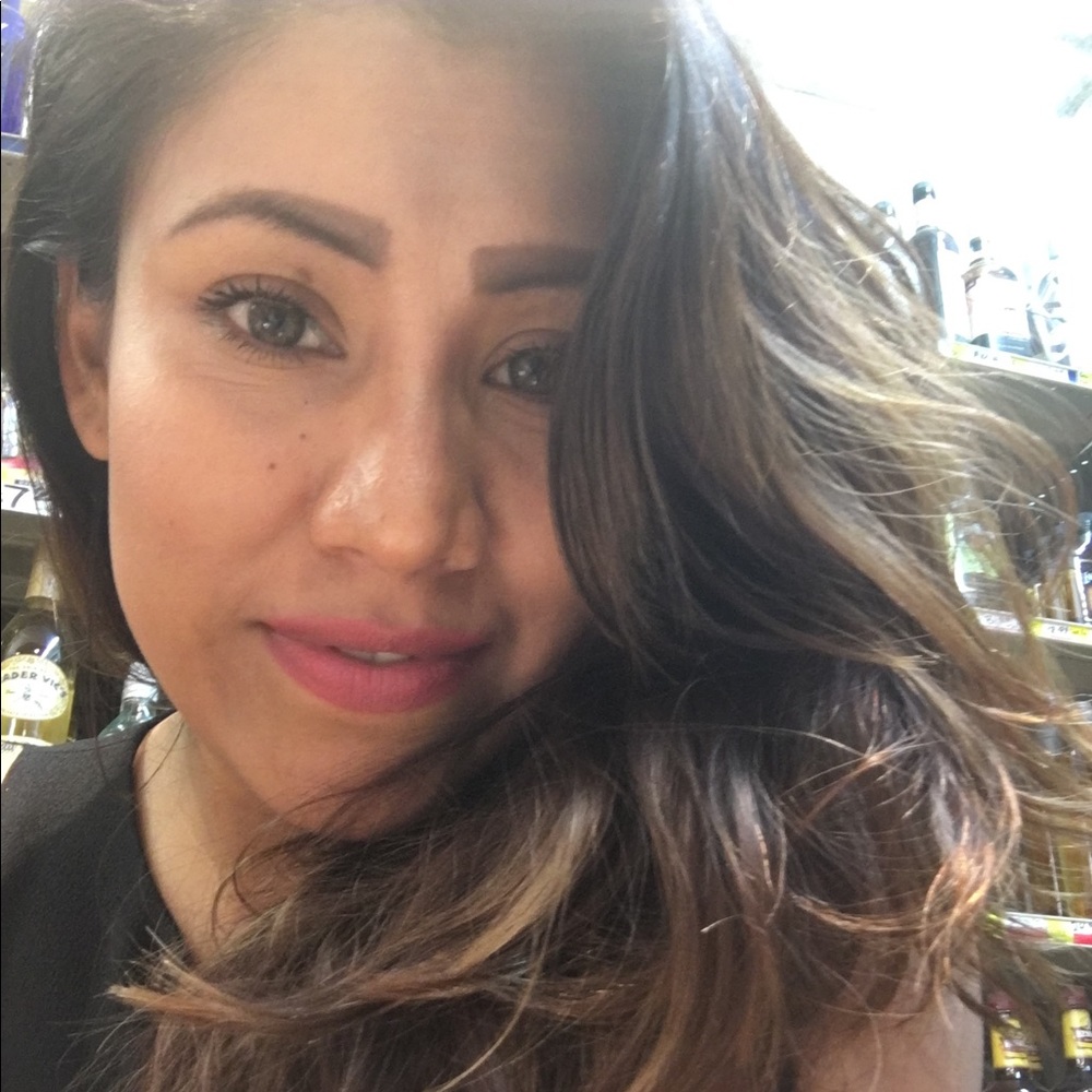 Meet your Posher, Beatriz